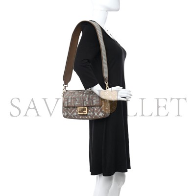 FENDI FF EMBROIDERED BAGUETTE BEIGE MORO (27*15*6cm) 